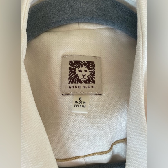 Anne Klein White Open Front Jacket - Picture 2 of 3